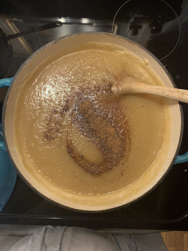 apple butter with spices